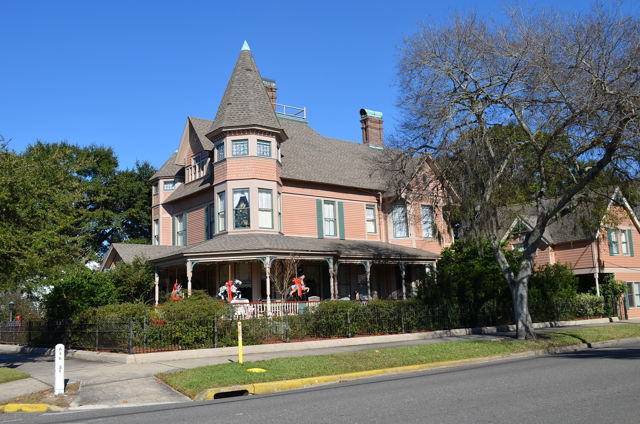 Victorian townhouse facade with bay windows